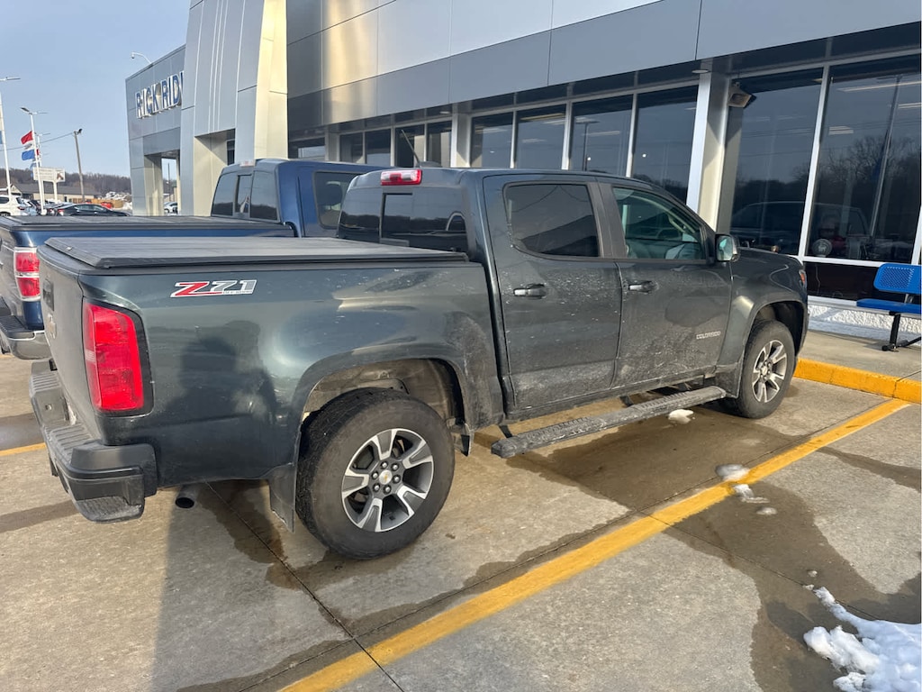 Used 2017 Chevrolet Colorado 4WD Z71 Crew Cab 128.3 Crew Cab 128.3