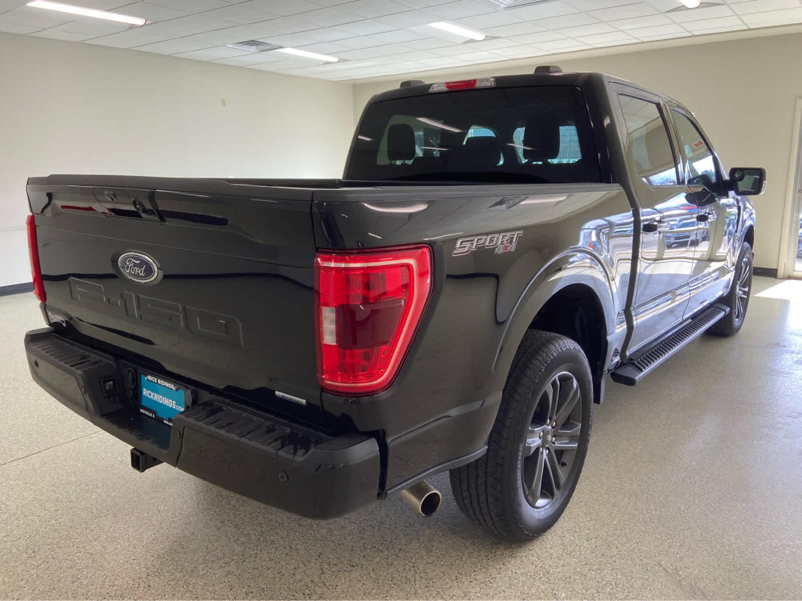 2023 Ford F-150 XLT - Photo 8