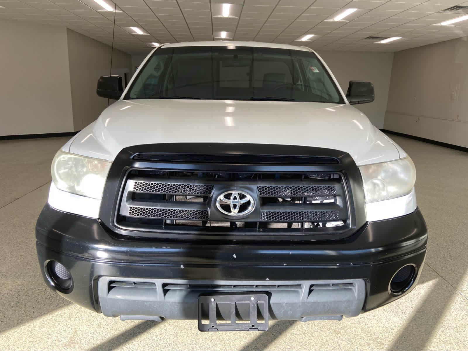 Used 2010 Toyota Tundra Tundra Grade with VIN 5TFJU5F19AX004417 for sale in Monticello, IL