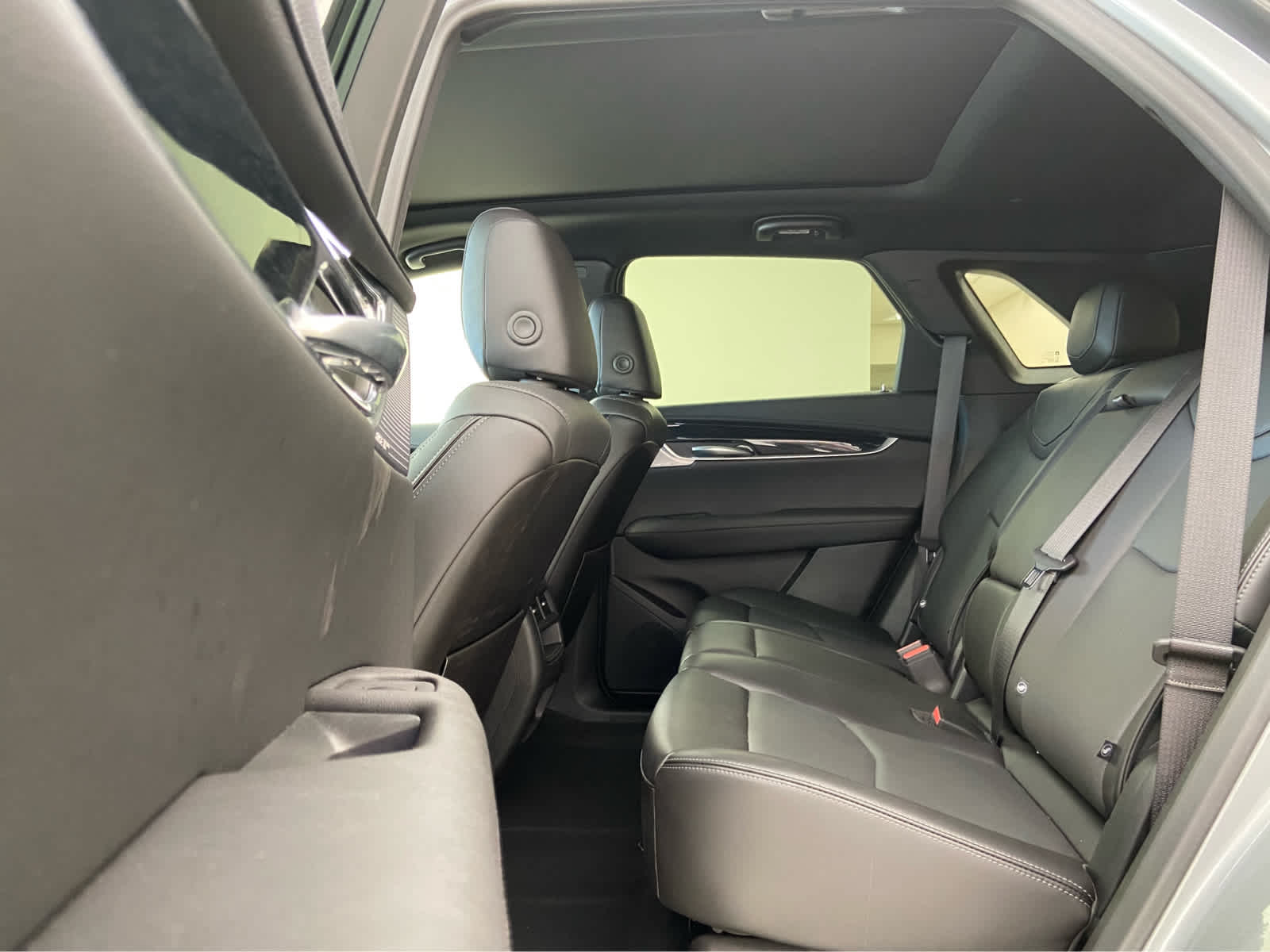 2025 Cadillac XT5 Premium Luxury photo 2