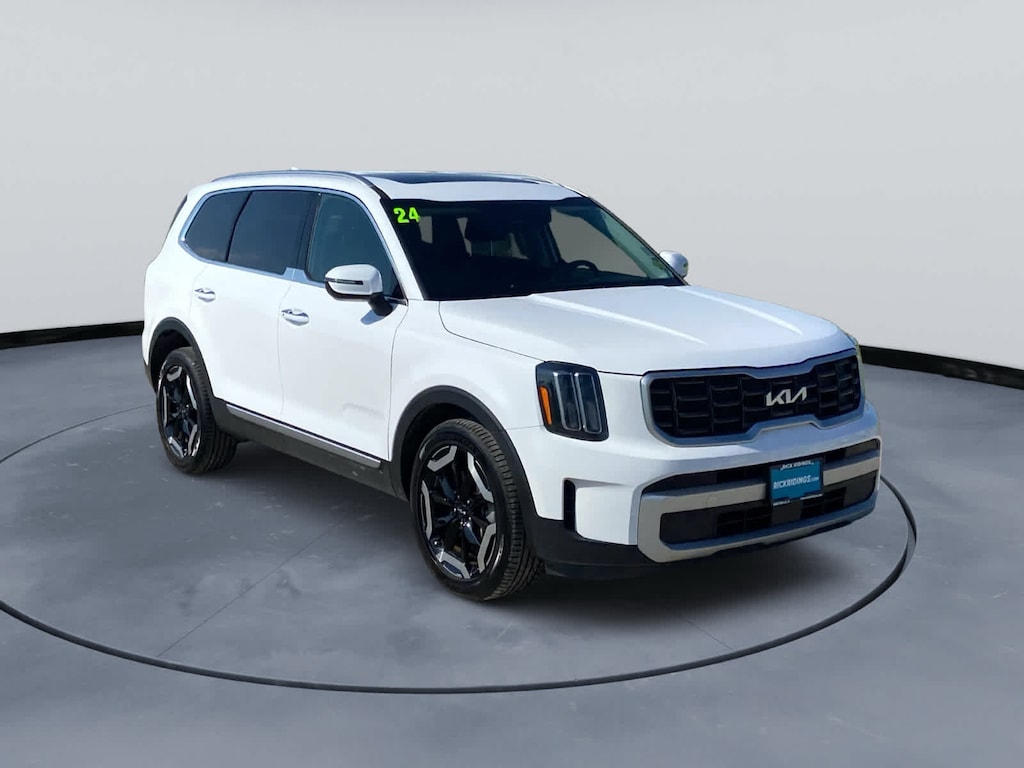 Used 2024 Kia Telluride S FWD