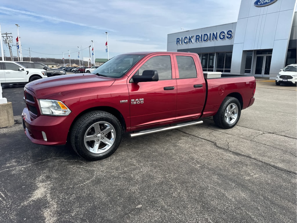 Used 2014 Ram 1500 Express 4WD Quad Cab 140.5 4WD Quad Cab 140.5
