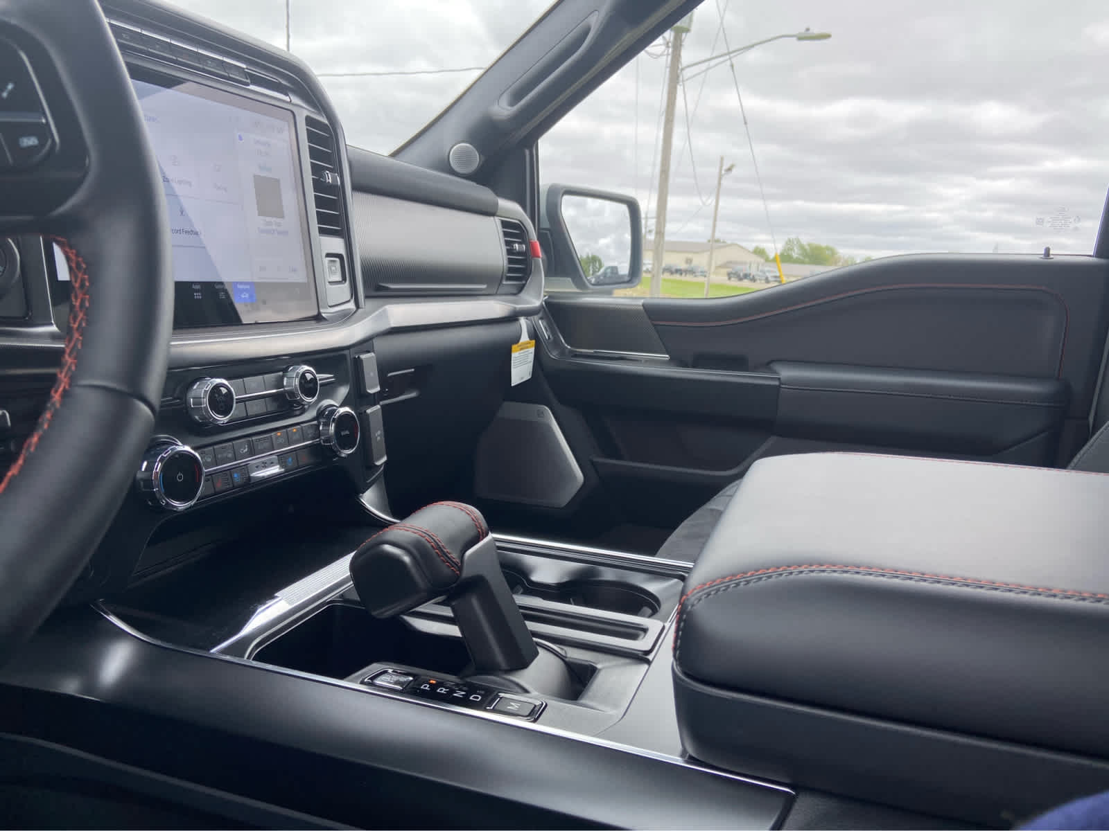 2026 Ford F-150 Raptor - Photo 38