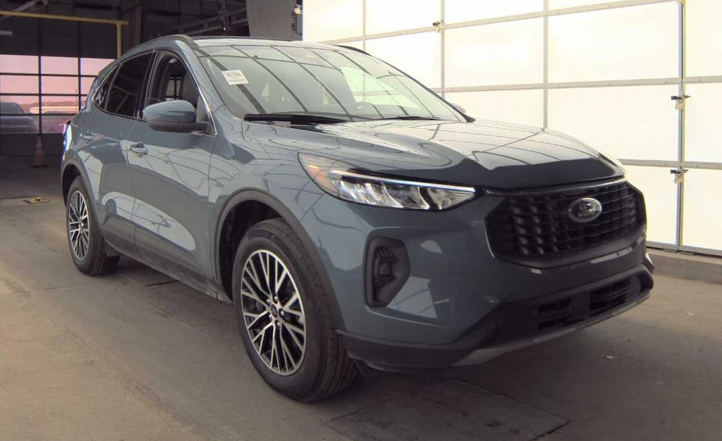 Used 2025 Ford Escape Phev FWD