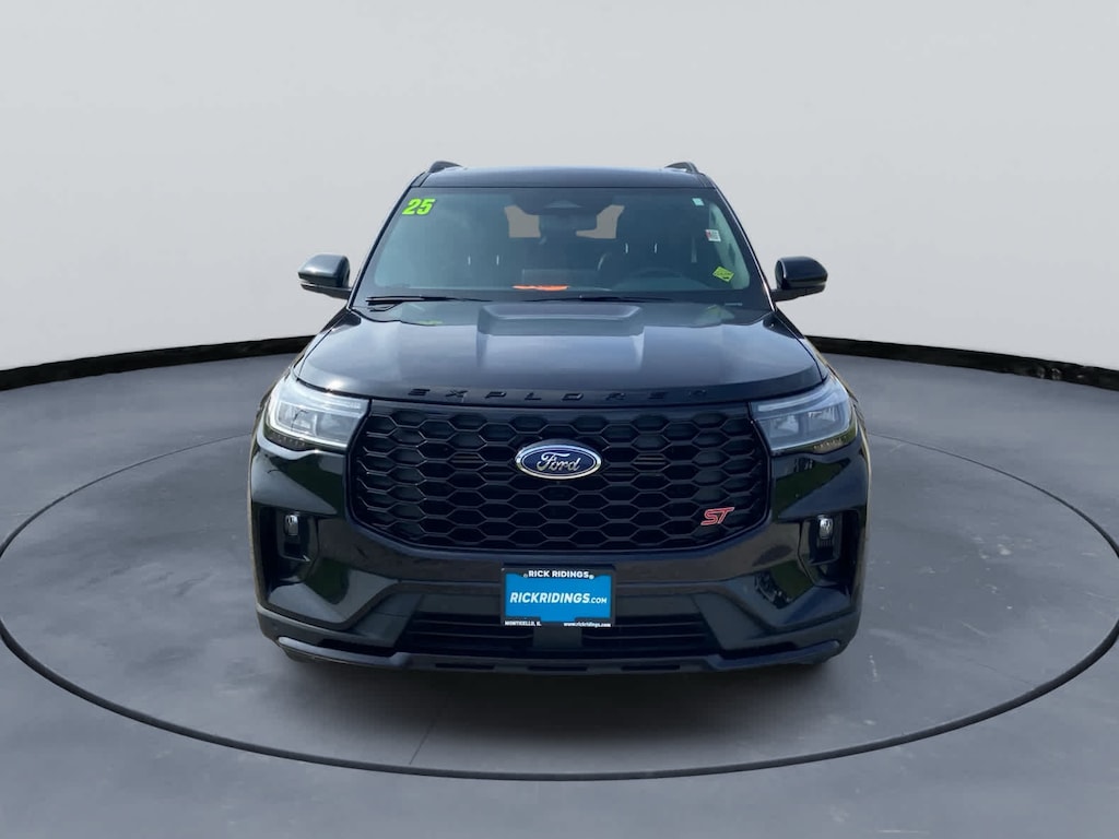 Used 2025 Ford Explorer ST 4WD