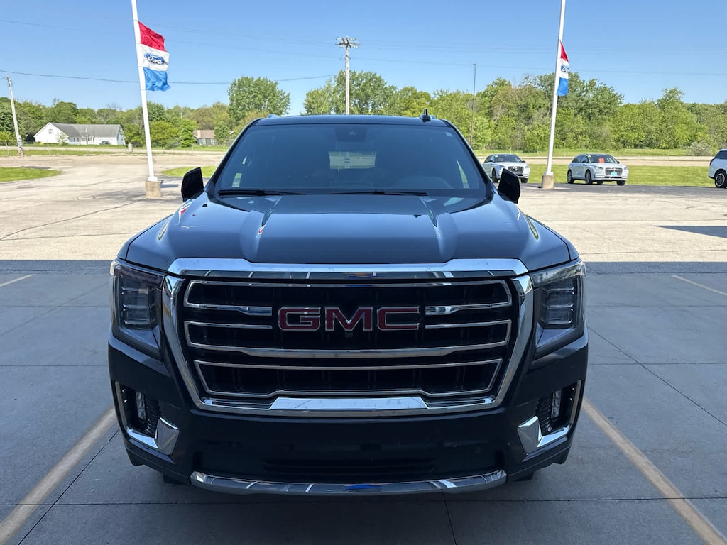 Used 2024 GMC Yukon XL SLT 4WD