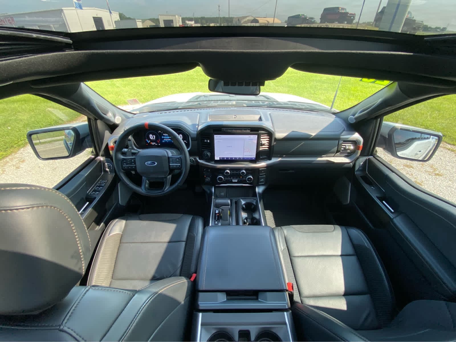 2023 Ford F-150 Raptor - Photo 12