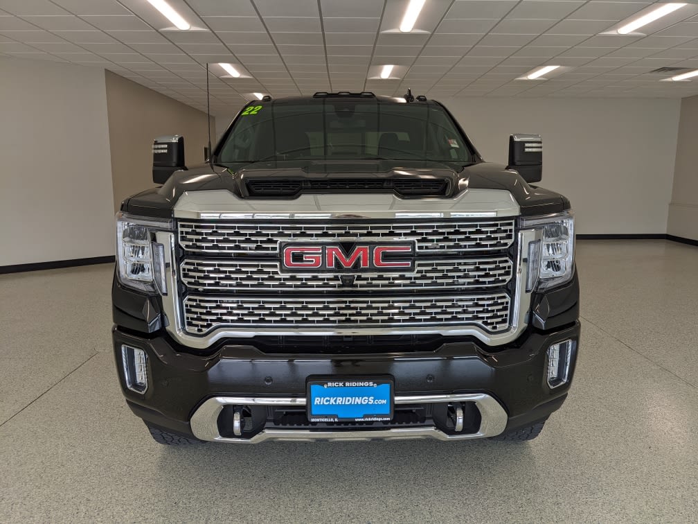 Used 2022 GMC Sierra 3500 Denali HD Denali with VIN 1GT49WEY0NF268463 for sale in Monticello, IL