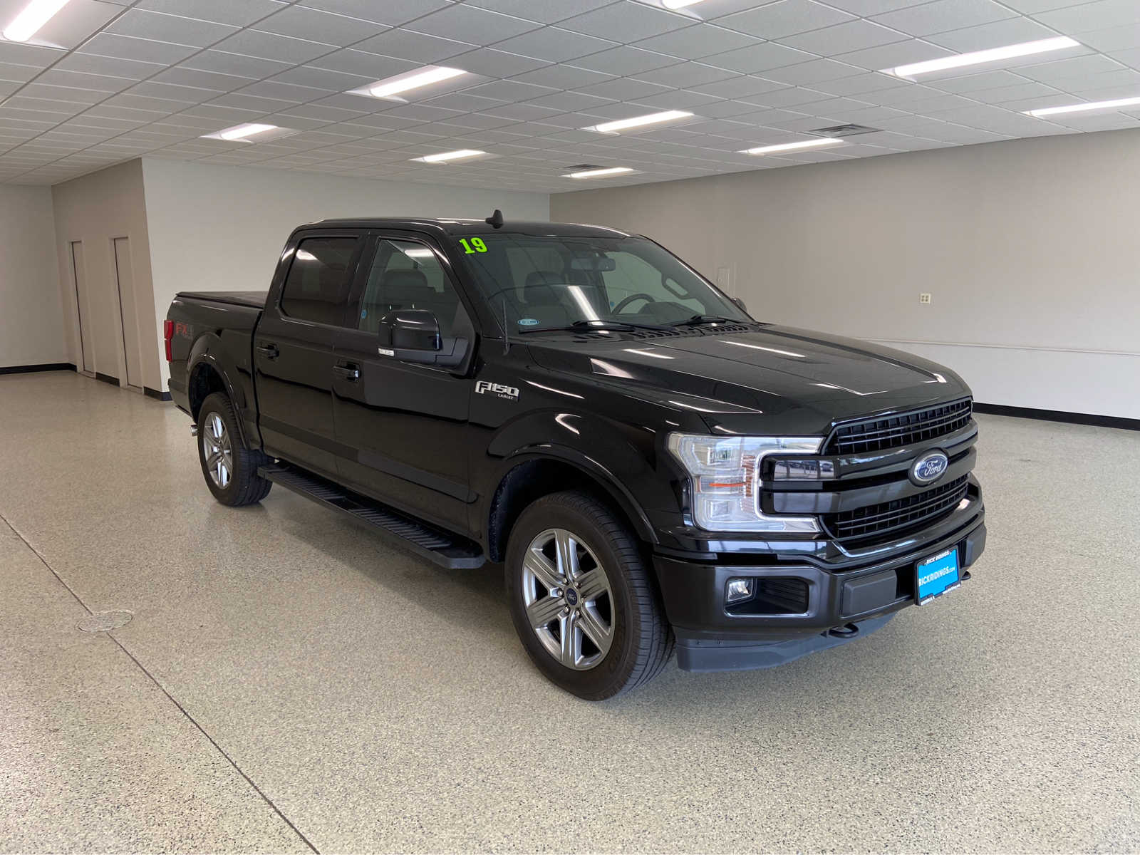 2019 Ford F-150 Lariat photo 4
