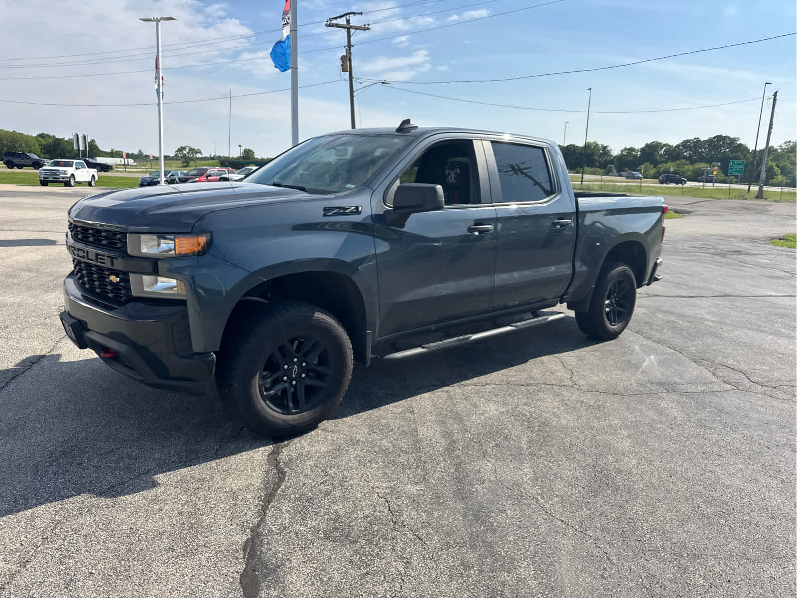2021 Chevrolet Silverado 1500 Custom Trail Boss 4X4 Crew Cab Short Box's photo