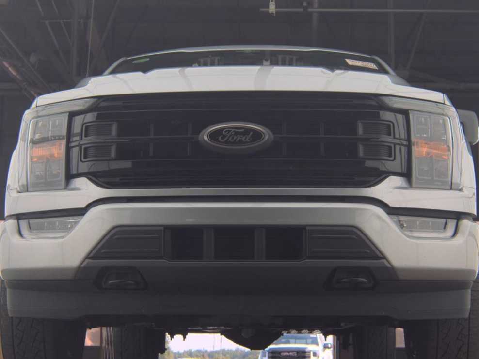 2023 Ford F-150 XLT photo 3