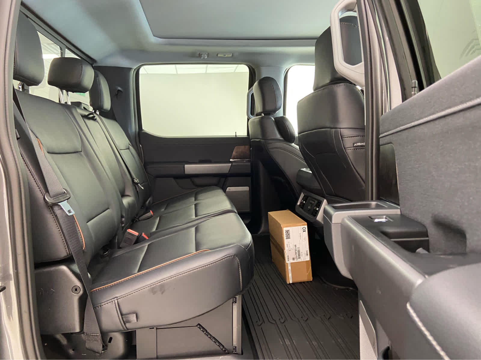 2026 Ford F-250 Super Duty Lariat - Photo 13