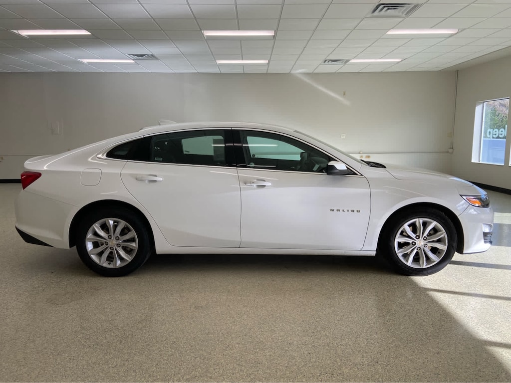 Used 2024 Chevrolet Malibu LT Sdn