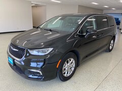 2024 Chrysler Pacifica Touring L FWD