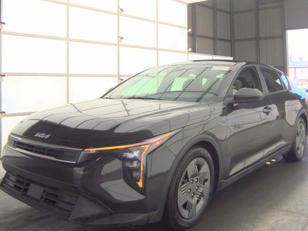 Used 2025 Kia K4 LX FWD