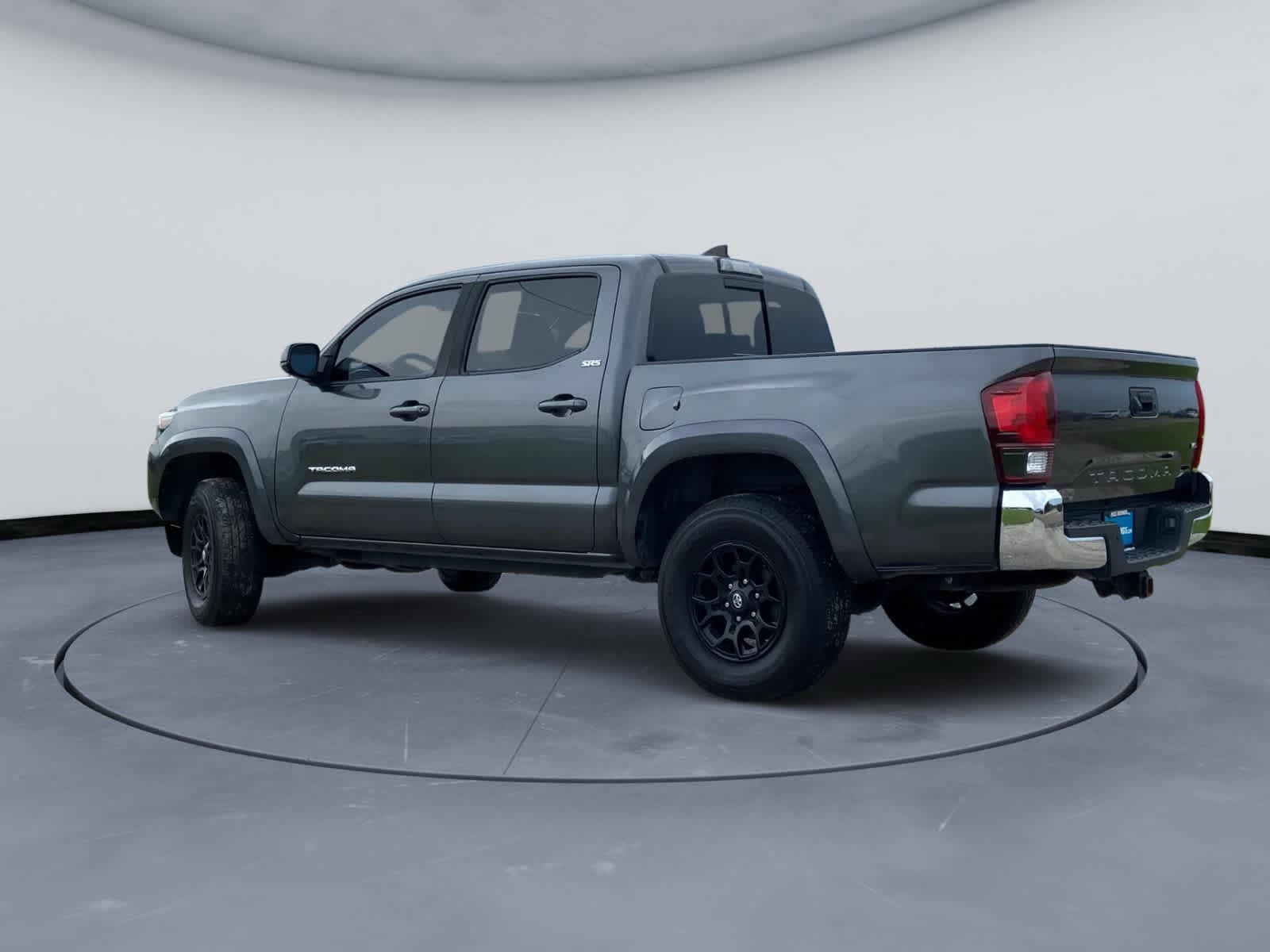Used 2019 Toyota Tacoma SR5 with VIN 3TMAZ5CN0KM093665 for sale in Monticello, IL