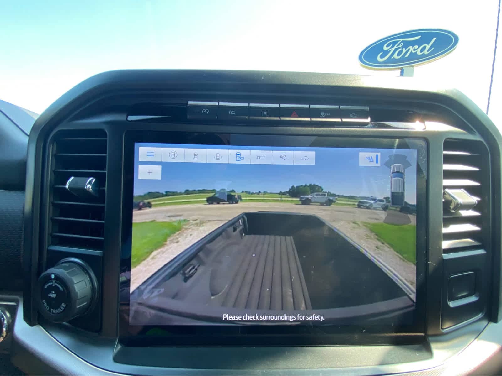 2023 Ford F-150 Raptor - Photo 38
