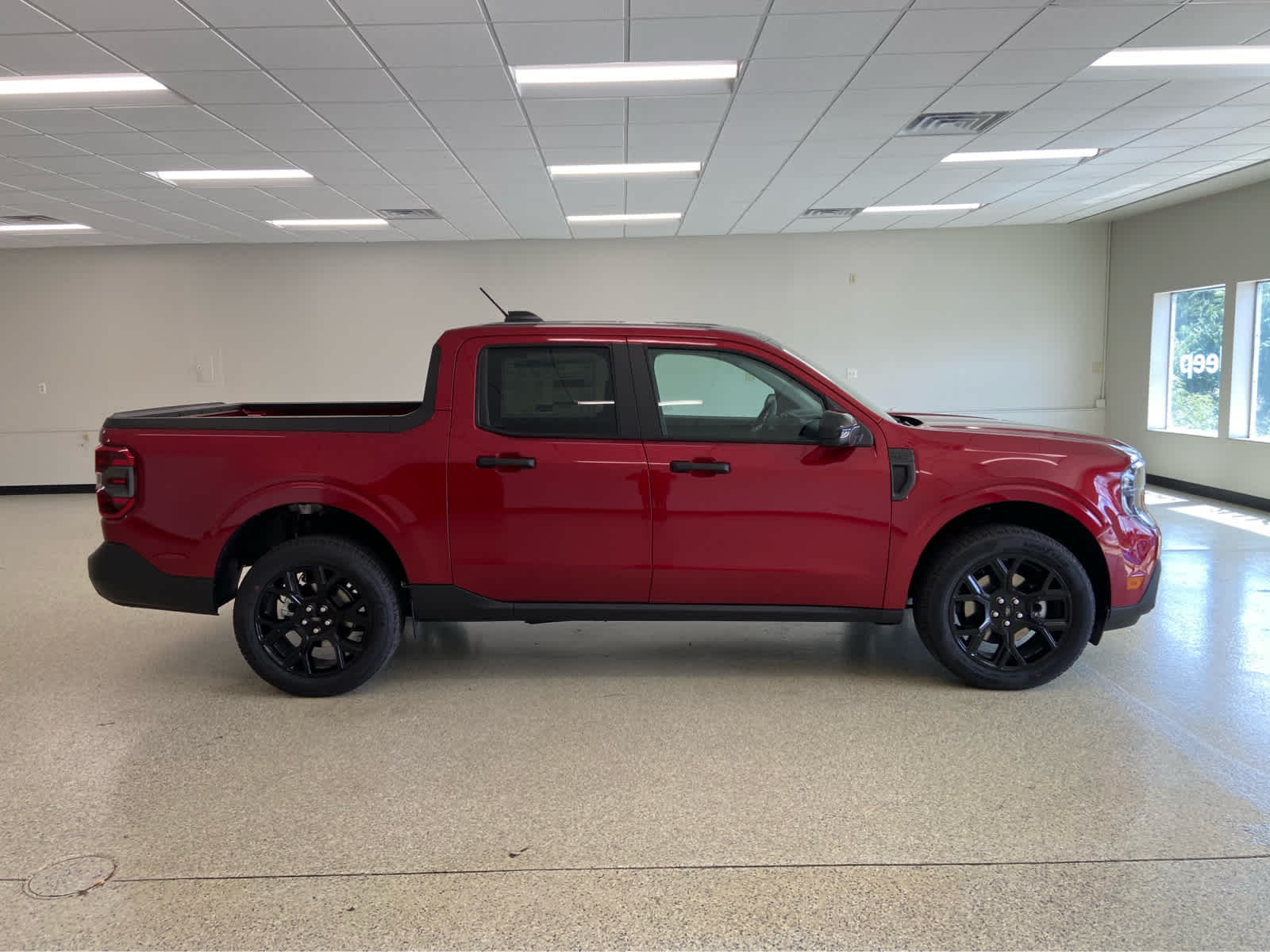 2025 Ford Maverick XLT photo 3
