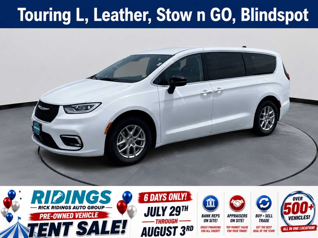 Used 2024 Chrysler Pacifica Touring L FWD