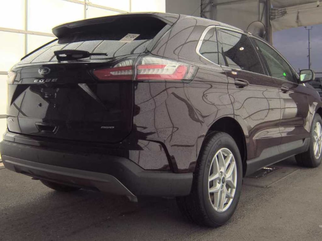 Used 2023 Ford Edge SEL AWD