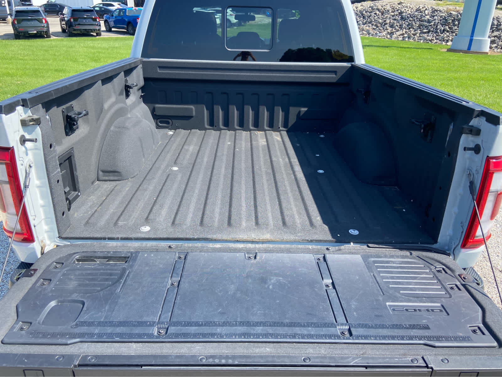 2023 Ford F-150 Raptor - Photo 6