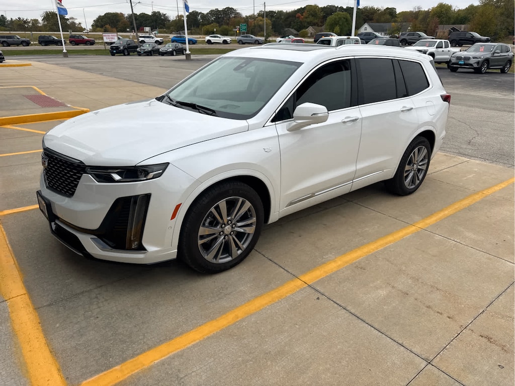 Used 2024 CADILLAC XT6 FWD Premium Luxury