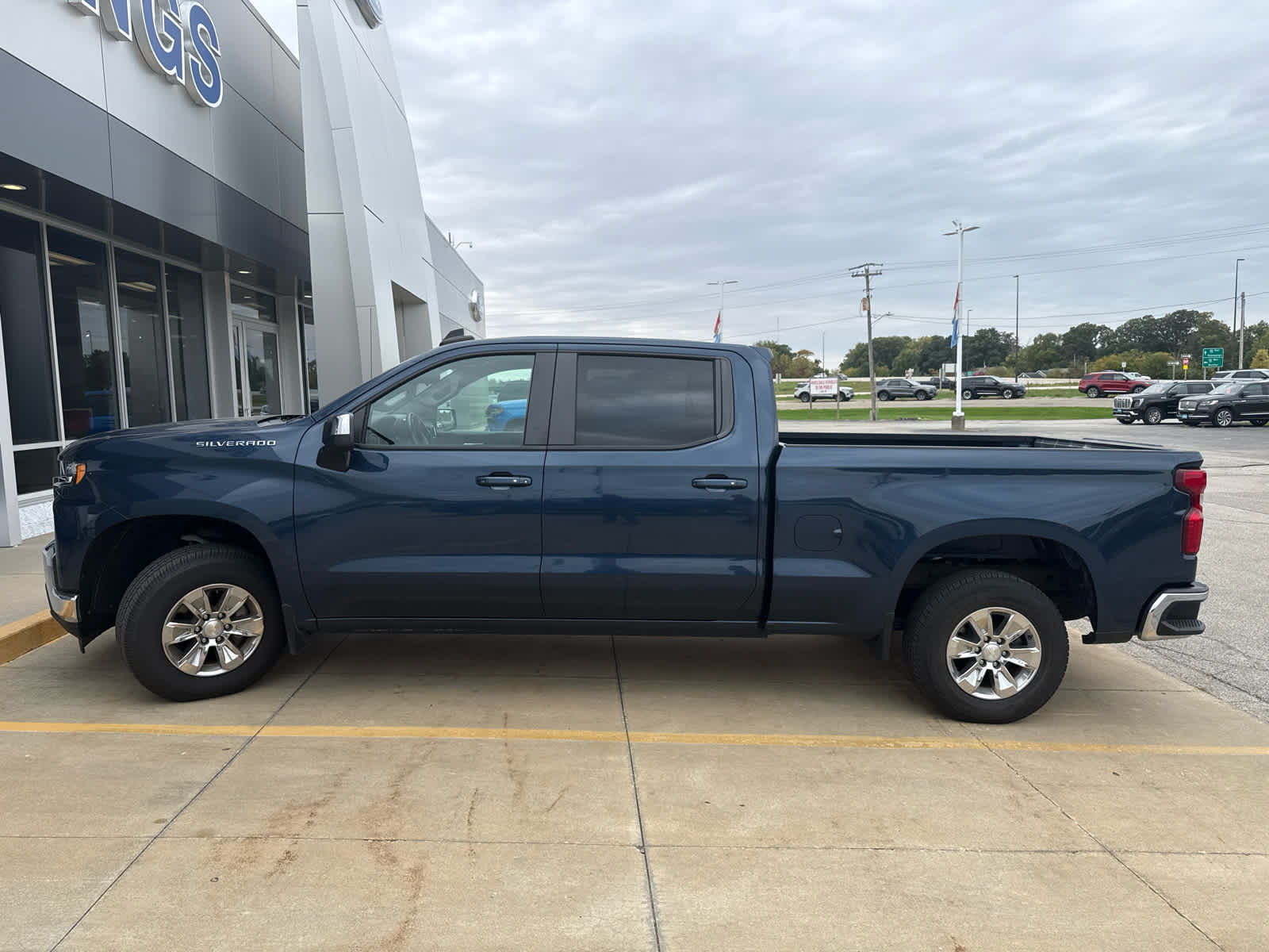 Used 2019 Chevrolet Silverado 1500 LT 2WD Crew Cab 147 2WD Crew Cab 147