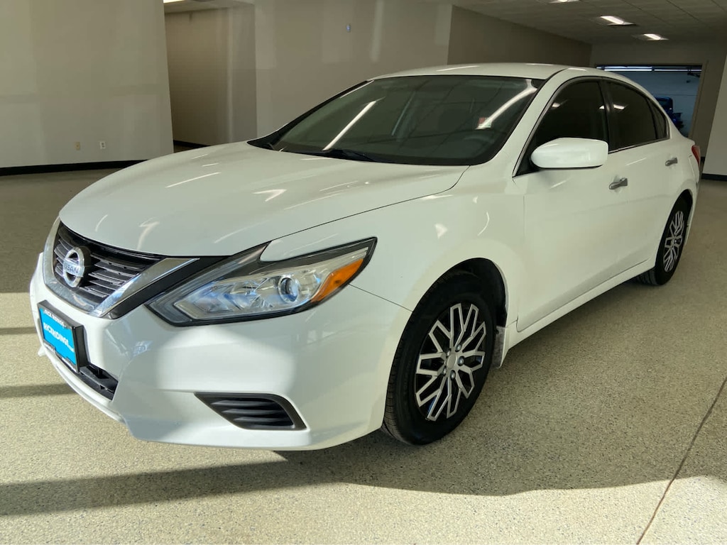 Used 2016 Nissan Altima 2.5 S Sedan