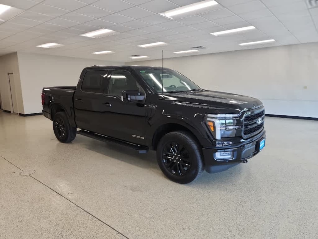 Used 2024 Ford F-150 Lariat 4WD Supercrew 5.5 Box Truck SuperCrew Cab