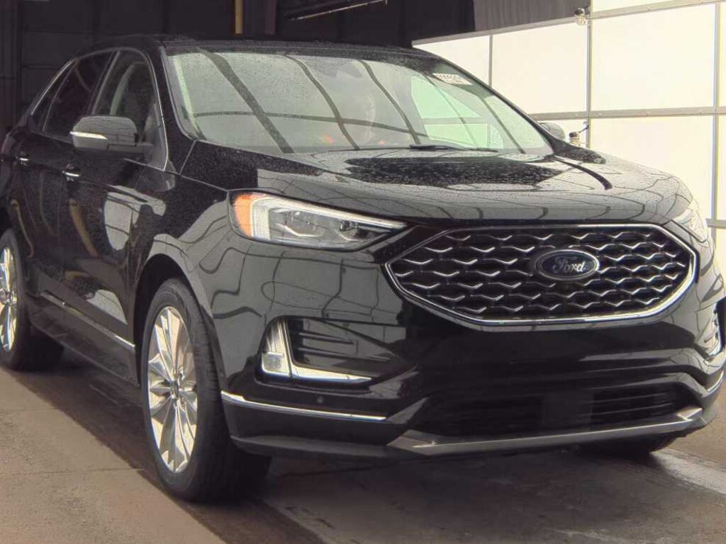 Used 2023 Ford Edge Titanium SUV