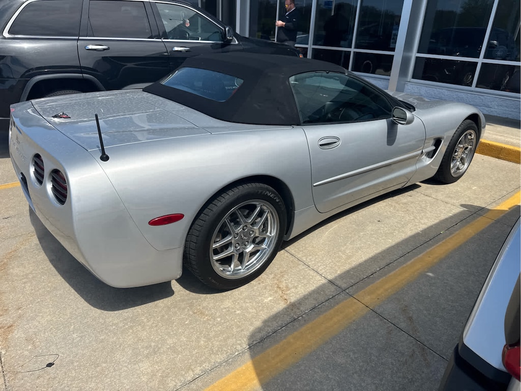 Used 2000 Chevrolet Corvette Convertible