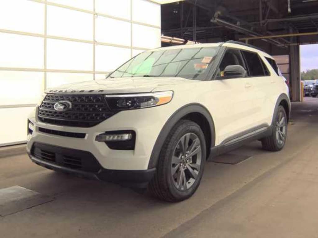 Used 2024 Ford Explorer XLT SUV