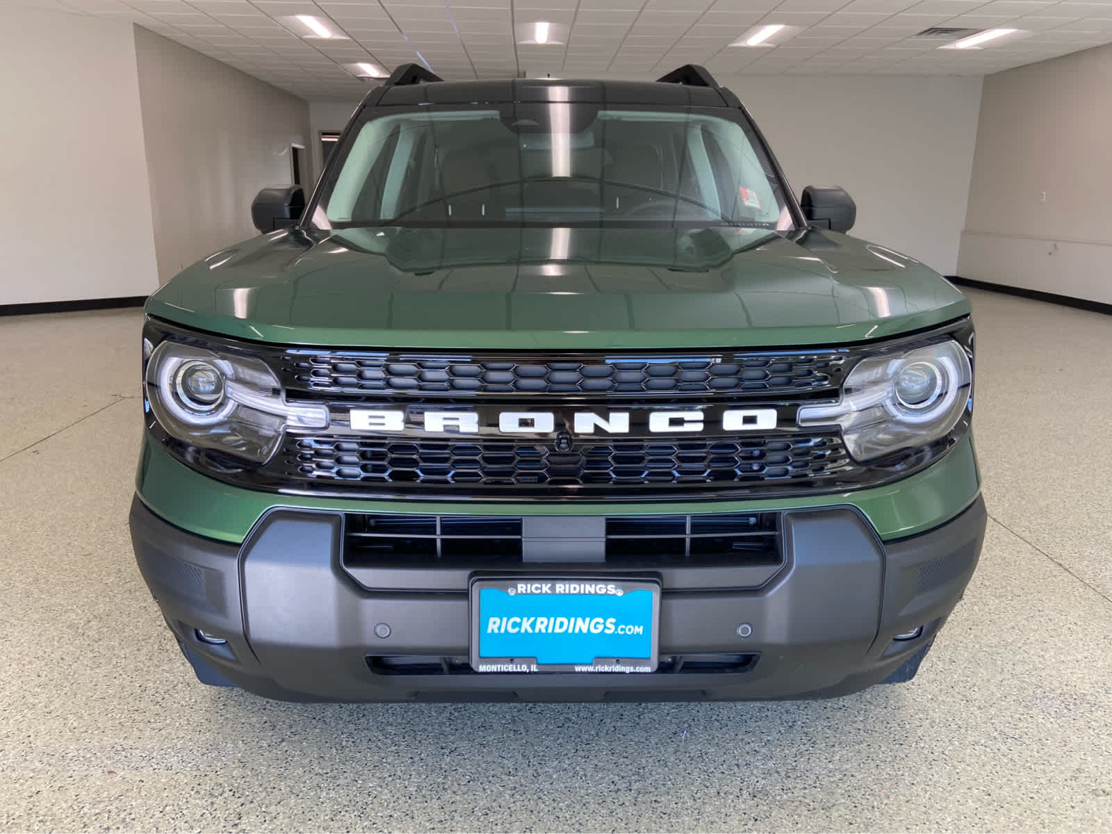 2025 Ford Bronco Sport Outer Banks photo 2