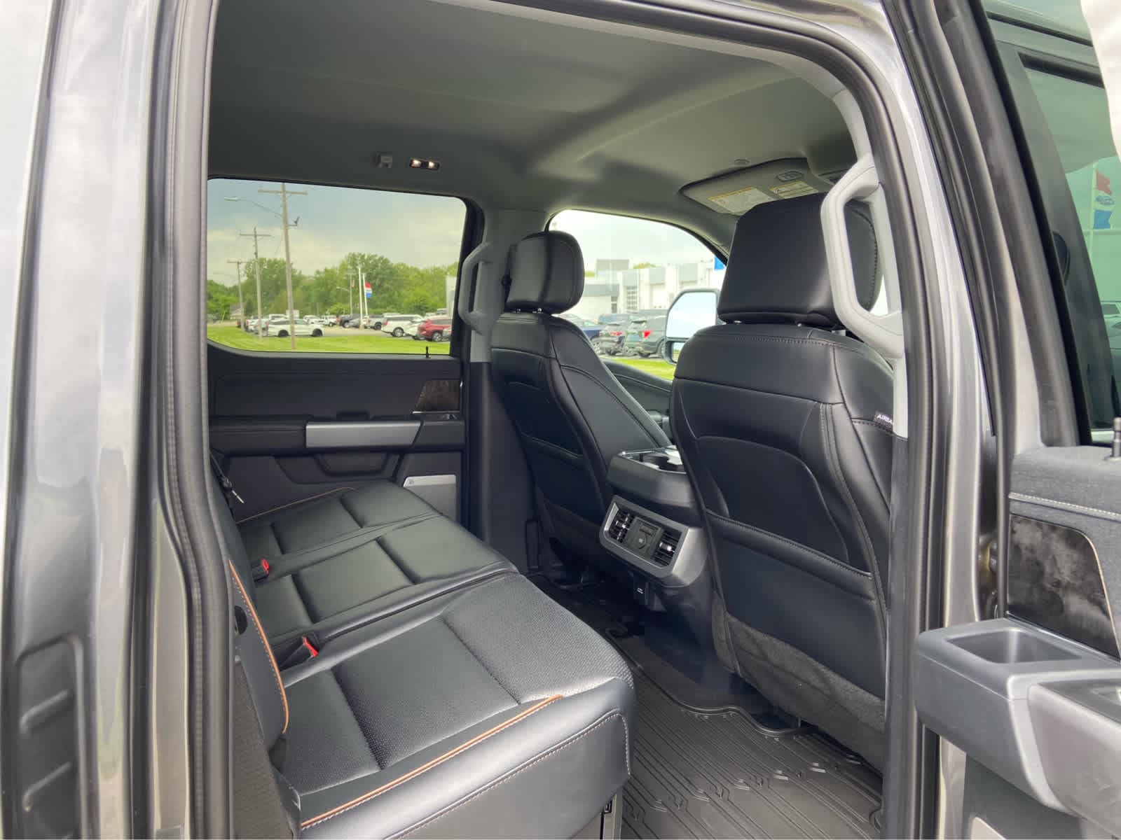 2026 Ford F-350 Super Duty Lariat - Photo 14