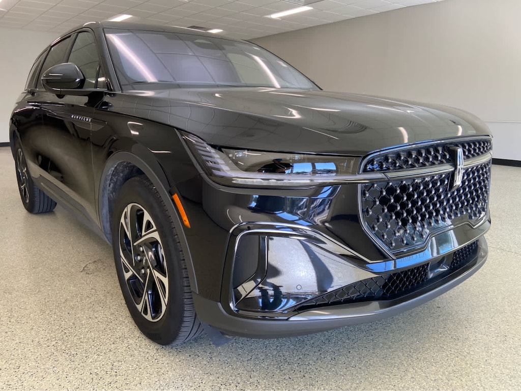 Used 2025 Lincoln Nautilus Premiere SUV