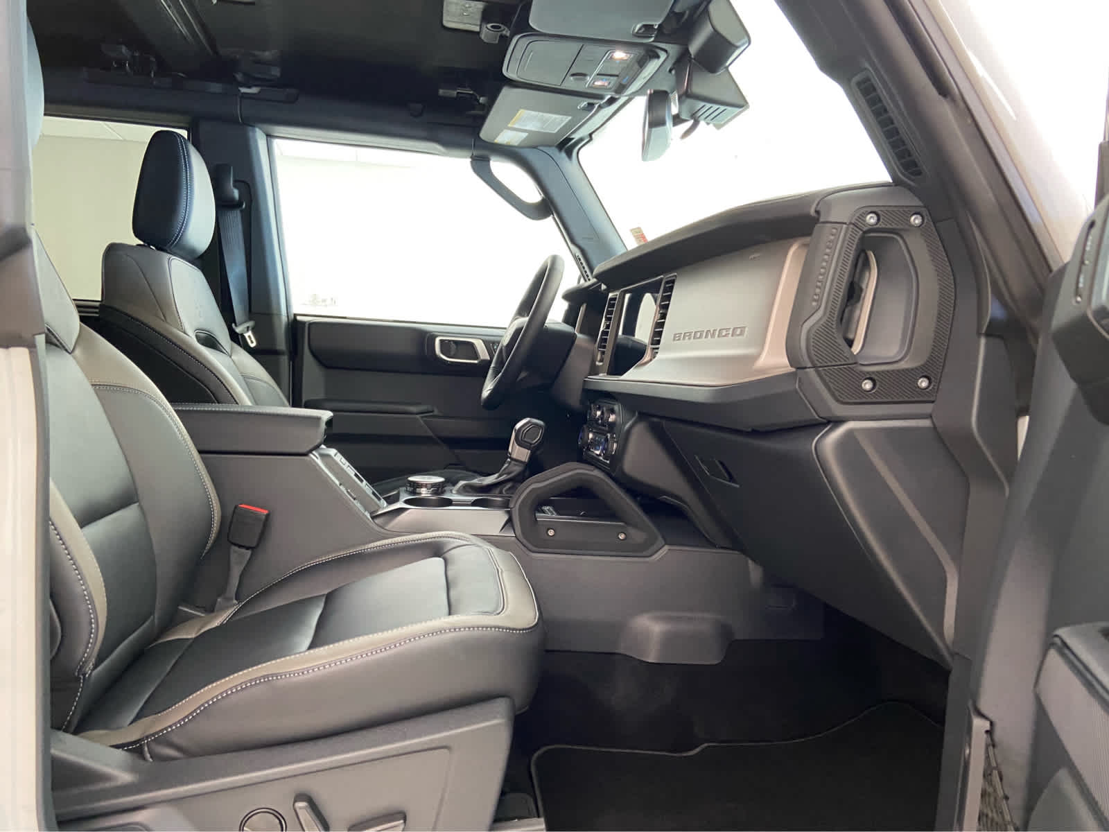 2026 Ford Bronco 4-Door Outer Banks - Photo 15