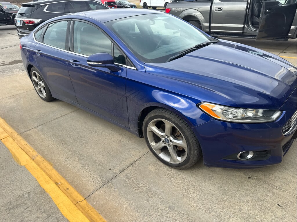 Used 2013 Ford Fusion SE Sedan