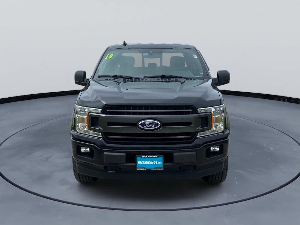 Used 2019 Ford F-150 XLT 4WD Supercrew 5.5 Box Truck SuperCrew Cab