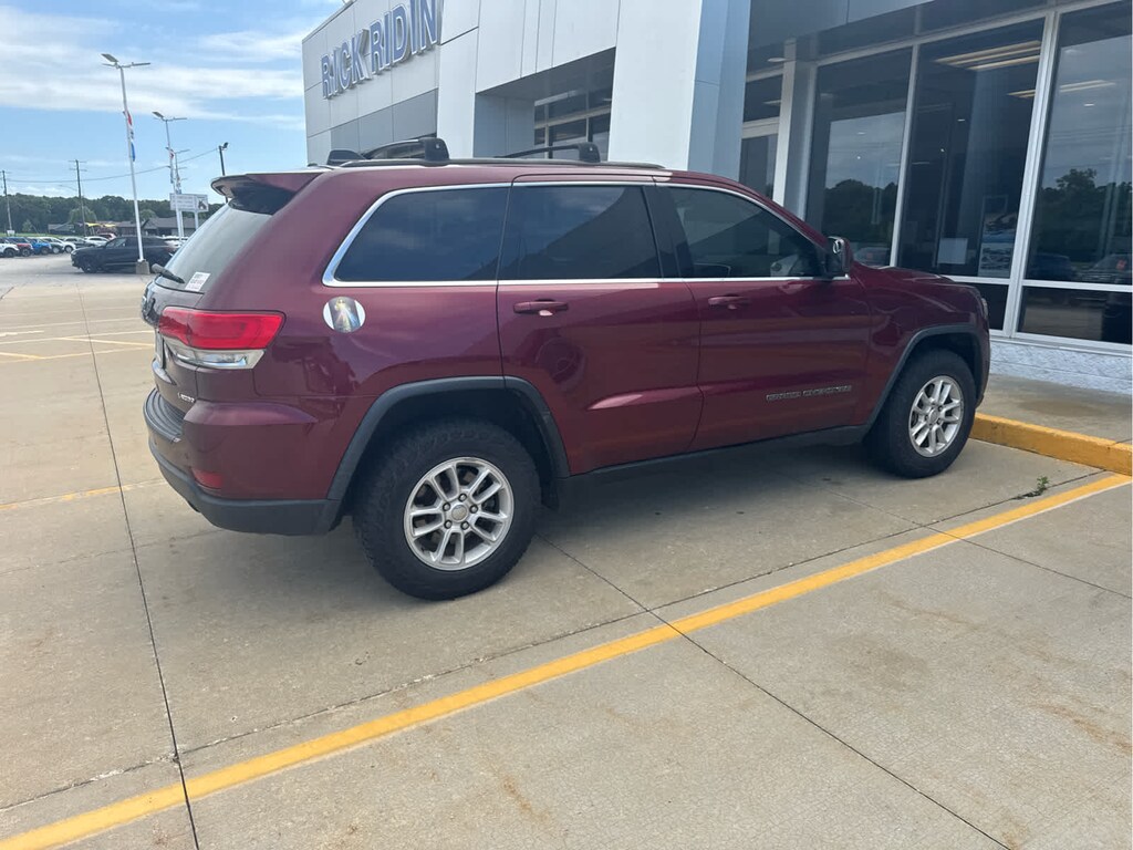 Used 2018 Jeep Grand Cherokee Laredo SUV