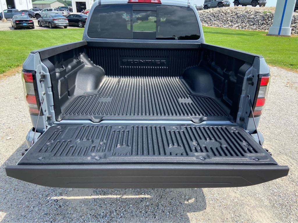 Used 2025 Nissan Frontier PRO-4X Crew Cab 4x4 Truck Crew Cab