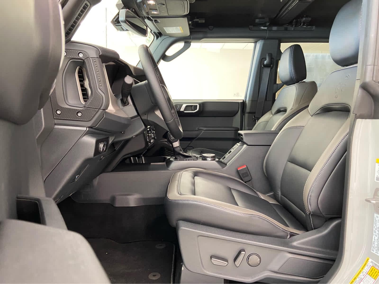 2026 Ford Bronco 4-Door Outer Banks - Photo 12