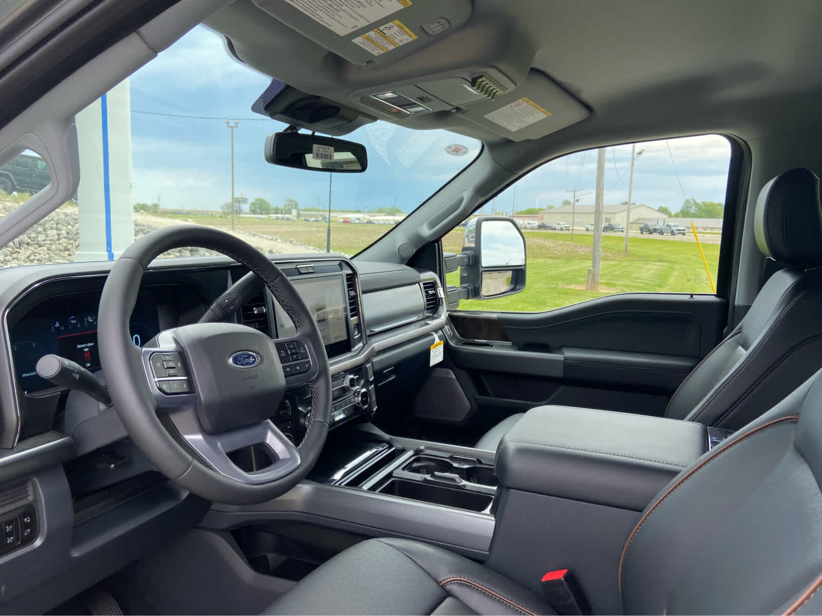 2026 Ford F-350 Super Duty Lariat - Photo 12