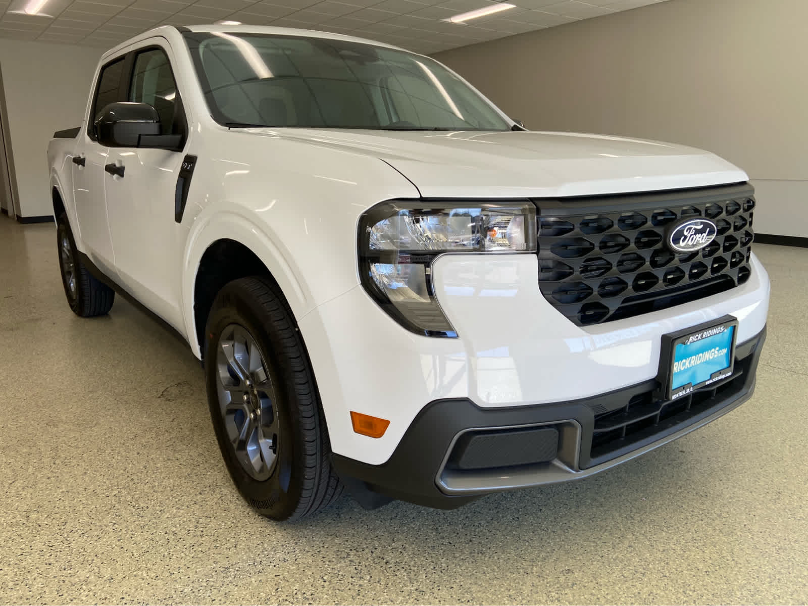 2025 Ford Maverick XLT photo 3