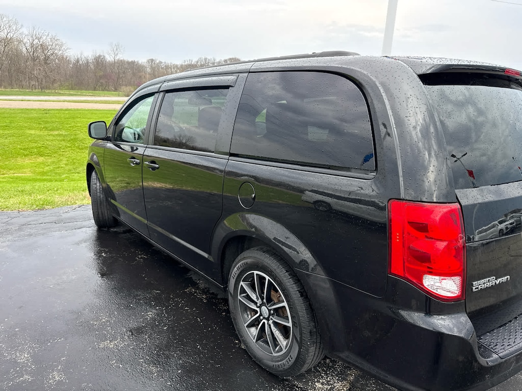Used 2019 Dodge Grand Caravan SE Plus Van Passenger Van