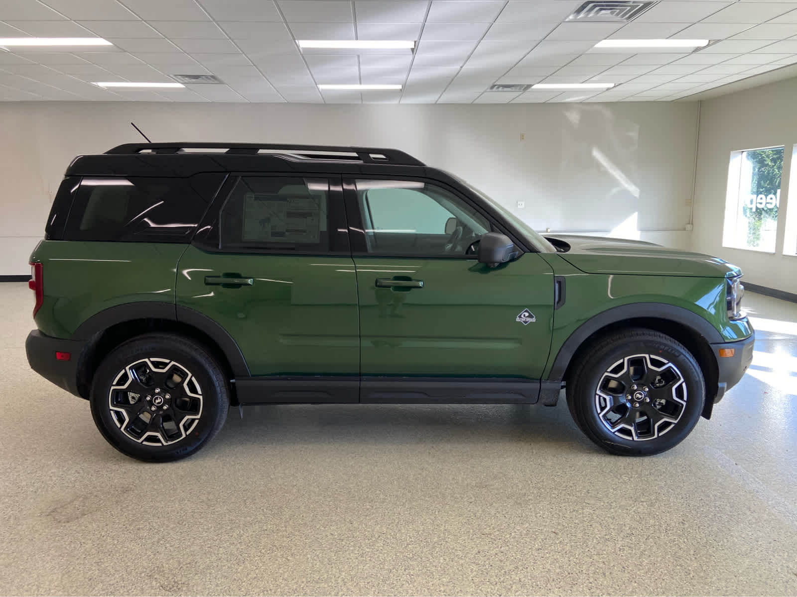2025 Ford Bronco Sport Outer Banks photo 4