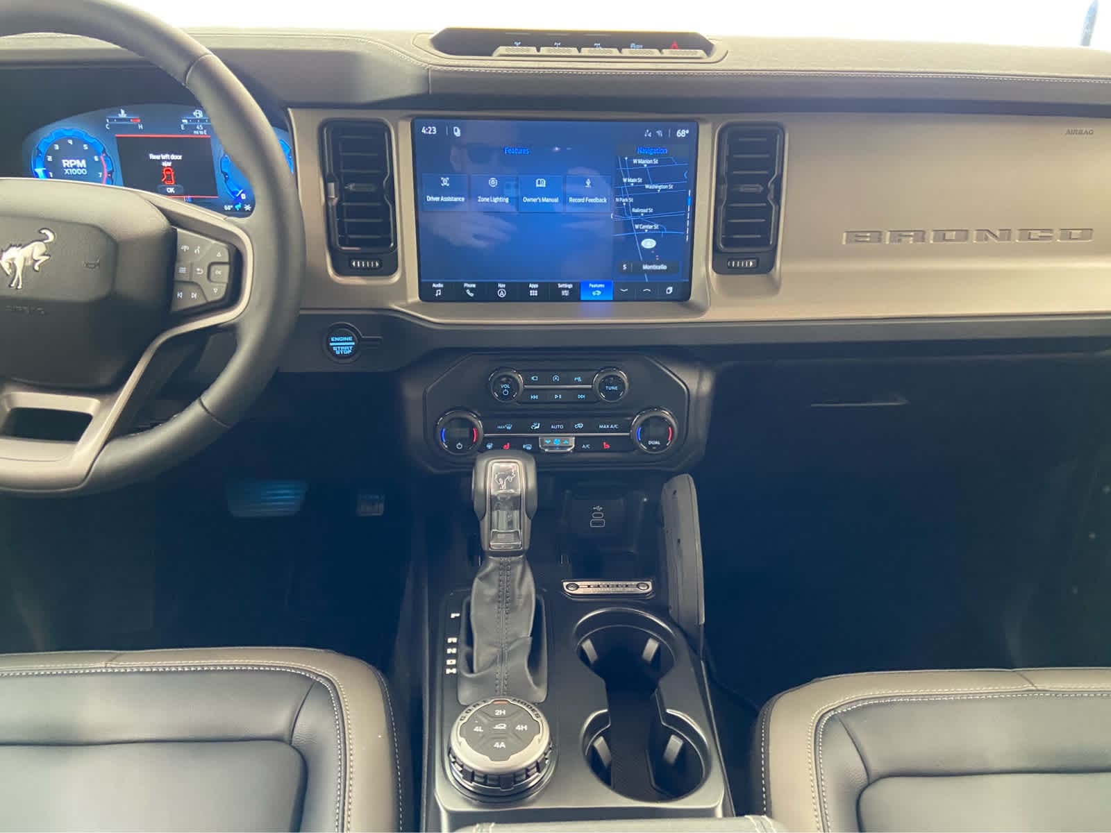 2026 Ford Bronco 4-Door Outer Banks - Photo 18