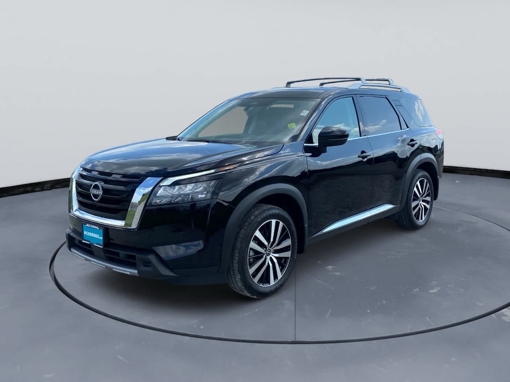 Used 2025 Nissan Pathfinder Platinum SUV