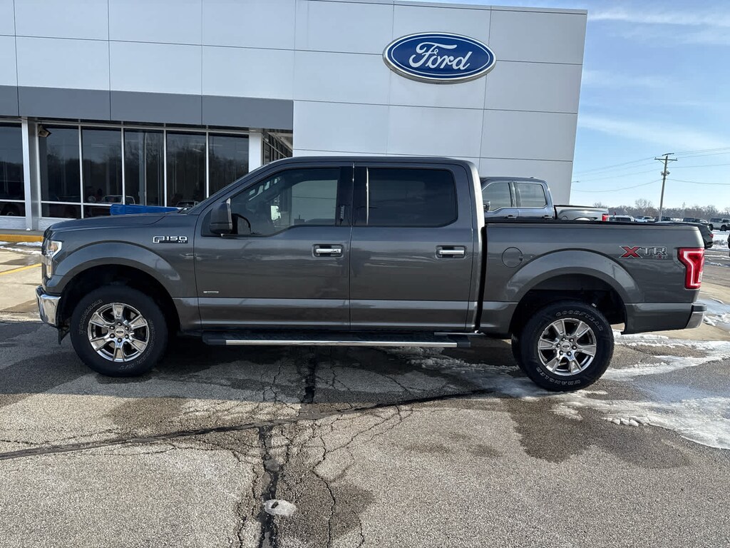 Used 2017 Ford F-150 XLT 4WD Supercrew 5.5 Box Truck SuperCrew Cab