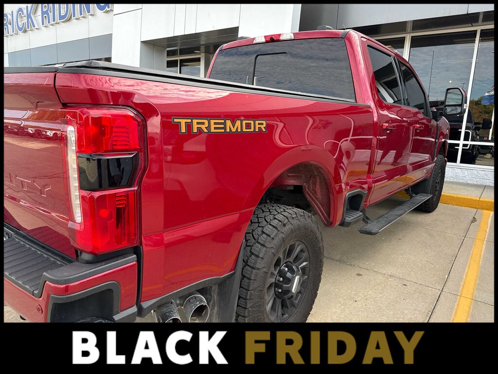 Used 2023 Ford Super Duty F-250 SRW Lariat 4WD Crew Cab 6.75 Box Truck Crew Cab