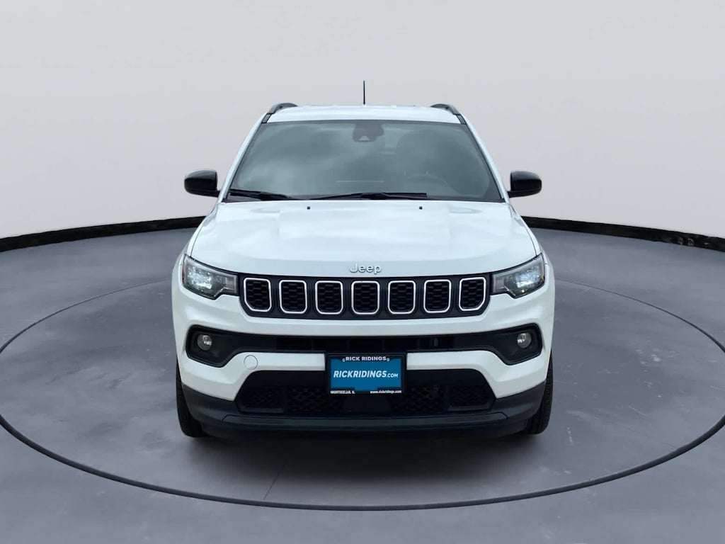 Used 2024 Jeep Compass Latitude SUV